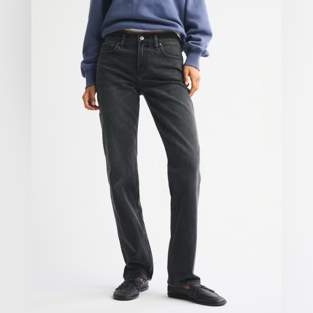NWOT Abercrombie & Fitch 90’s straight Mid Rise Black size 28/6